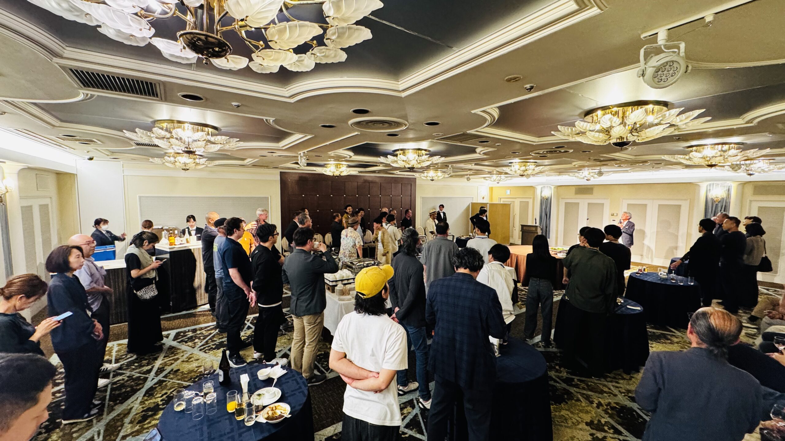 9月20日の国産生ハム生産者サミットで、会場に集まる生産者や関係者